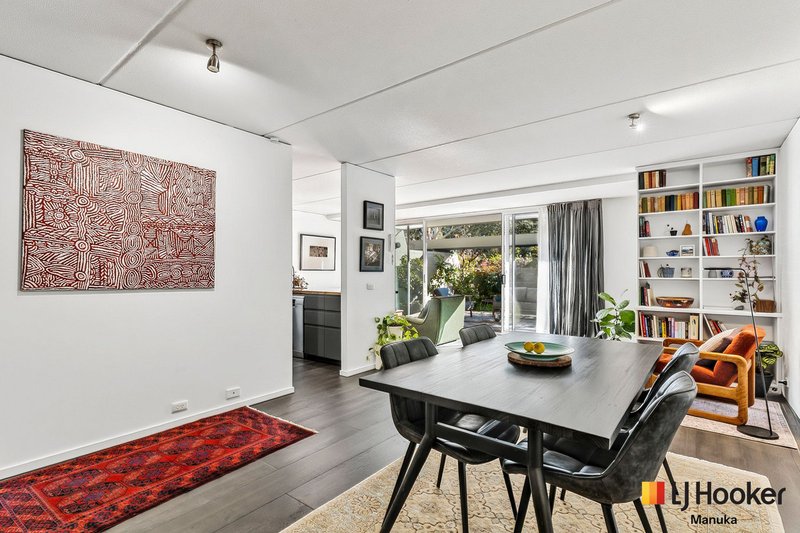 Photo - 31/18 Currie Crescent, Kingston ACT 2604 - Image 2
