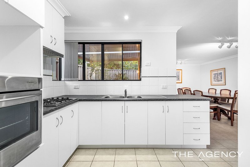 Photo - 3/118 Moreing Road, Attadale WA 6156 - Image 2