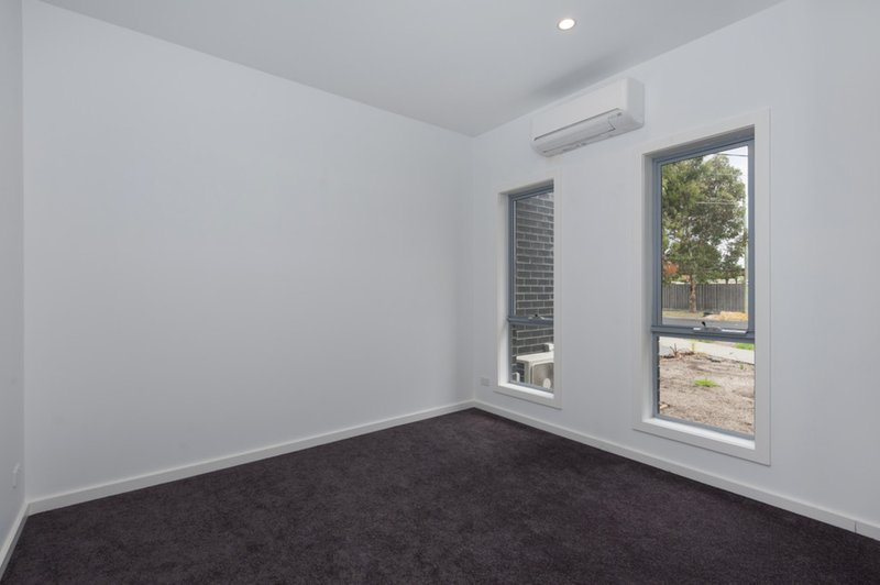 Photo - 3/119 Hickford Street, Reservoir VIC 3073 - Image 5