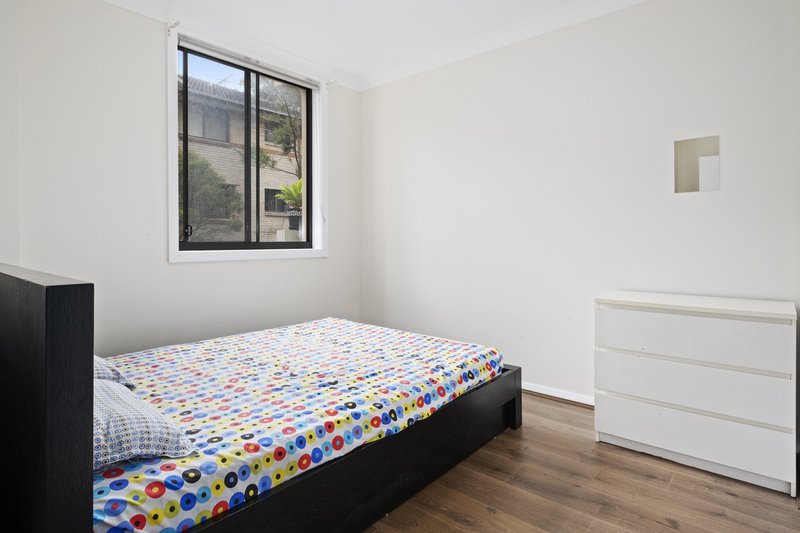 Photo - 3/12-14 Clifton Street, Blacktown NSW 2148 - Image 6