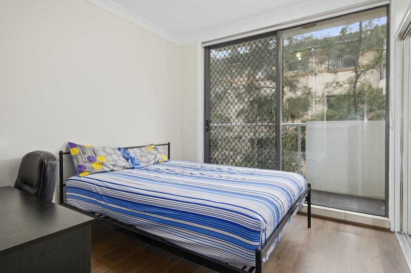 Photo - 3/12-14 Clifton Street, Blacktown NSW 2148 - Image 7