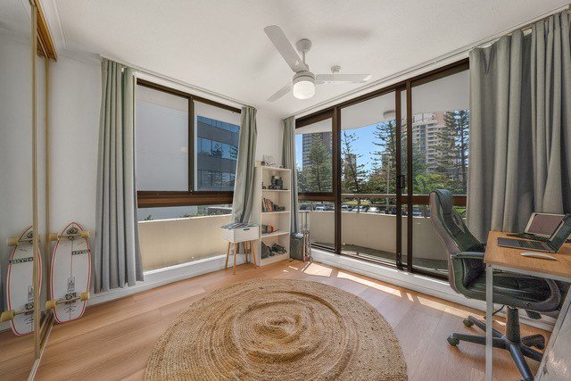 Photo - 3/12-14 Queensland Avenue, Broadbeach QLD 4218 - Image 8