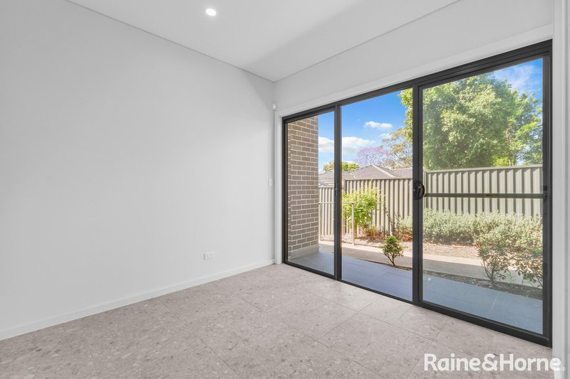 Photo - 3/12 Boronia Street, South Wentworthville NSW 2145 - Image 8