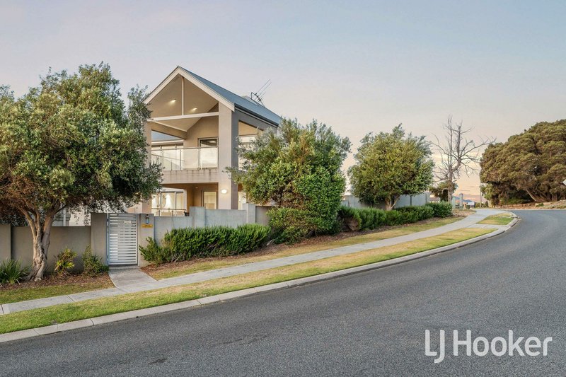 Photo - 3/12 Catalina Place, Quinns Rocks WA 6030 - Image