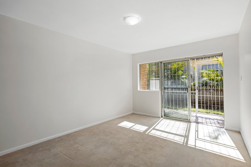 Photo - 3/12 Cooma Street, Clayfield QLD 4011 - Image 6