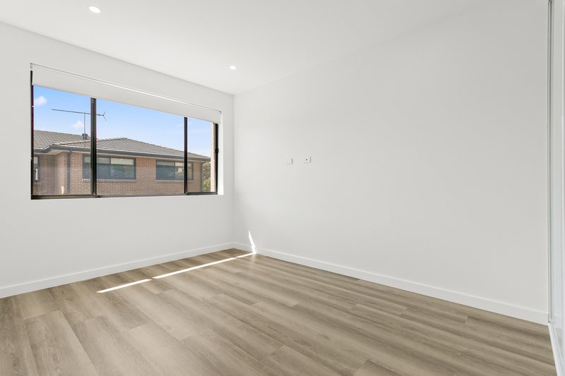 Photo - 3/12 Cromdale Street, Mortdale NSW 2223 - Image 8