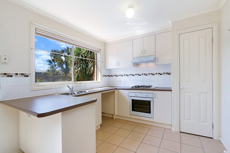 Photo - 3/12 Daniel Drive, Langwarrin VIC 3910 - Image 3