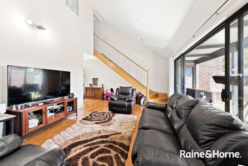 Photo - 3/12 Emily Street, St Albans VIC 3021 - Image 1