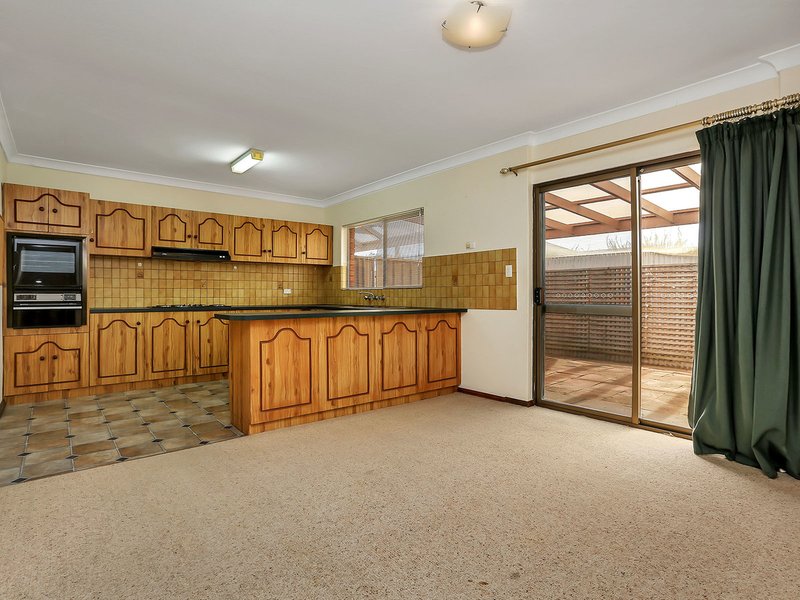 Photo - 3/12 Finchley Street, Clovelly Park SA 5042 - Image 4