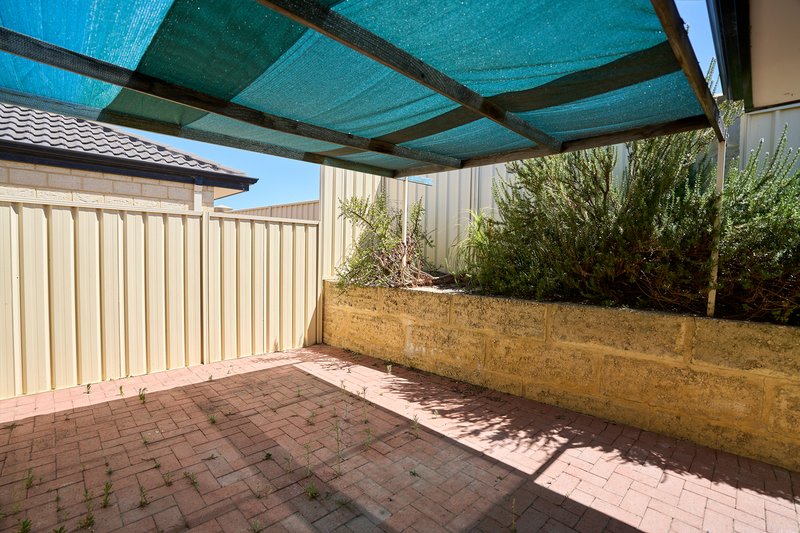 Photo - 3/12 Greylock Meander, Madeley WA 6065 - Image 12