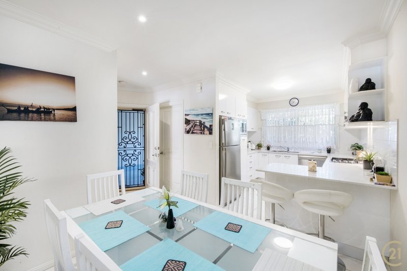 Photo - 3/12 Jennie Cox Close, Erina NSW 2250 - Image 5