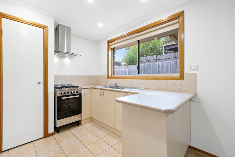Photo - 3/12 Knott Court, Langwarrin VIC 3910 - Image 2