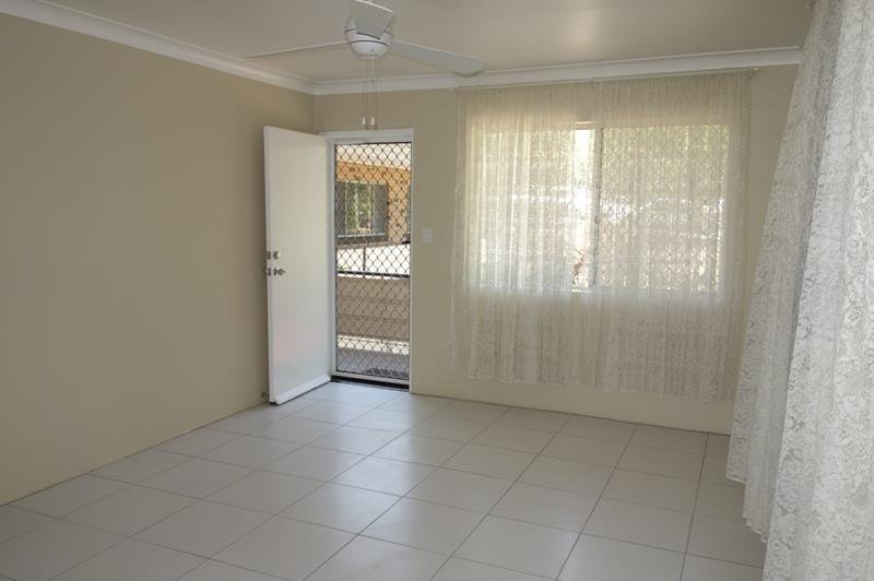 Photo - 3/12 Lagonda Street, Annerley QLD 4103 - Image 2