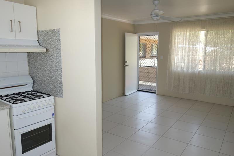 Photo - 3/12 Lagonda Street, Annerley QLD 4103 - Image 4