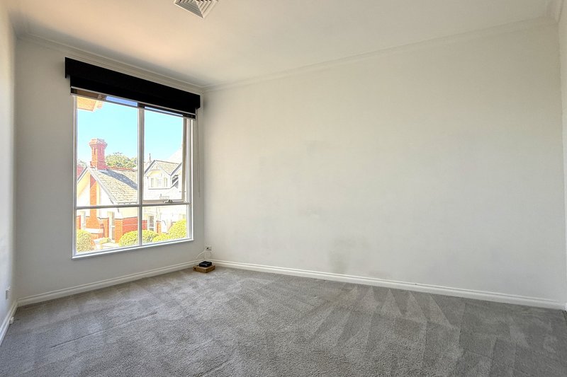 Photo - 3/12 Lambert Road, Toorak VIC 3142 - Image 15
