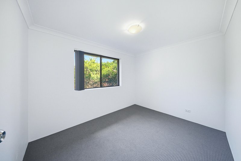 Photo - 3/12 Lobelia Close, Metford NSW 2323 - Image 4