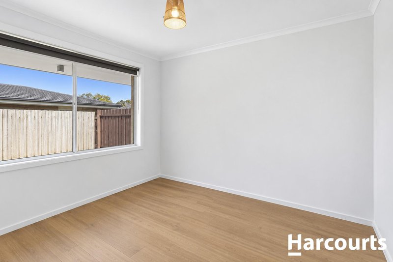 Photo - 3/12 Manly Street, Werribee VIC 3030 - Image 5