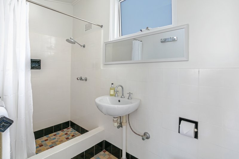 Photo - 31/2 Parkes Street, Kirribilli NSW 2061 - Image 10