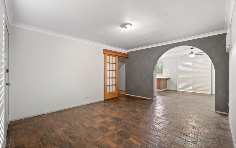 Photo - 3/12 Parliament Road, Macquarie Fields NSW 2564 - Image 3