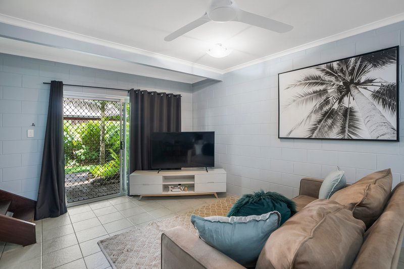 Photo - 3/12 Short Street, Redlynch QLD 4870 - Image 6