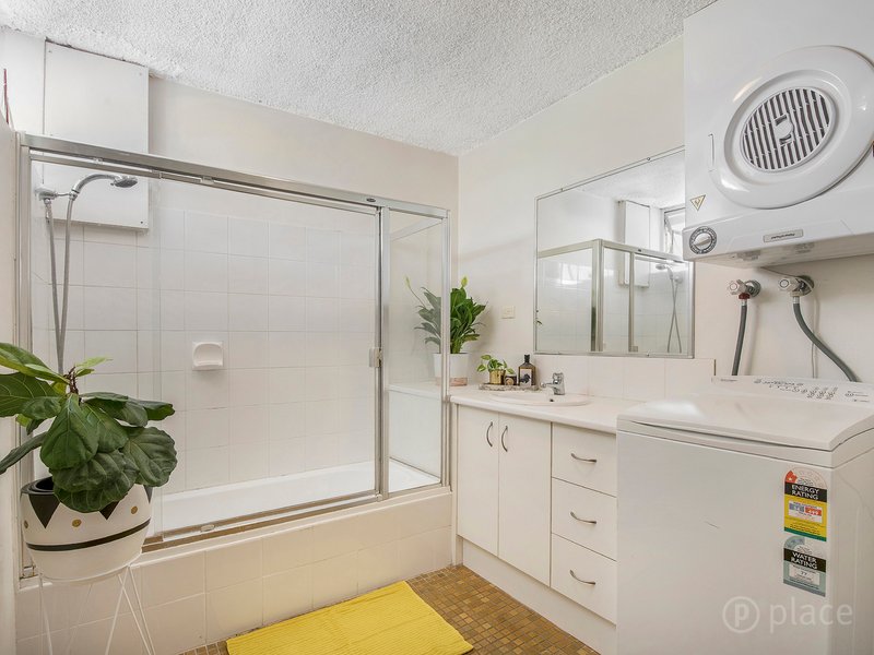 Photo - 3/12 Underhill Avenue, Indooroopilly QLD 4068 - Image 8