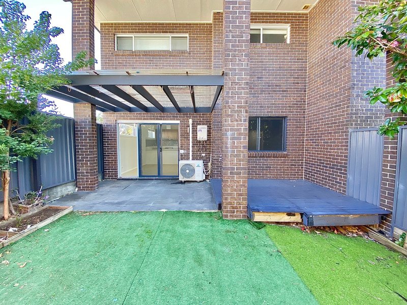 Photo - 3/120-122 Cumberland Road, Ingleburn NSW 2565 - Image 16