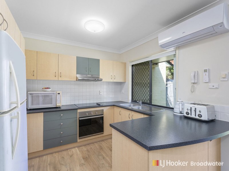 Photo - 31/20 Brown Street, Labrador QLD 4215 - Image 2