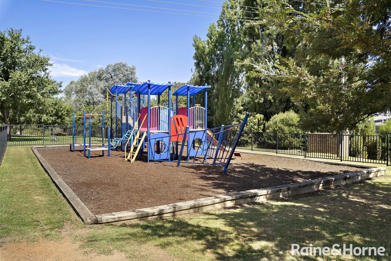 Photo - 31/20 Trinculo Place, Queanbeyan East NSW 2620 - Image 11