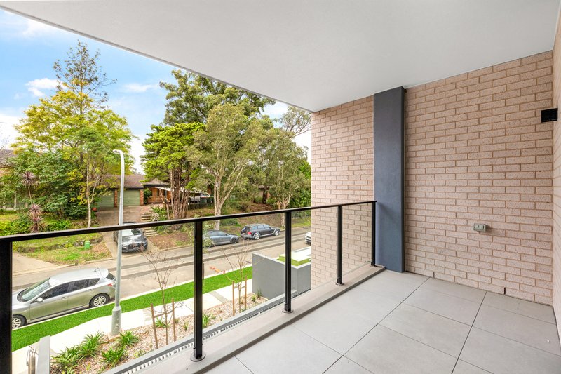 Photo - 312/25 Dawes Avenue, Castle Hill NSW 2154 - Image 4