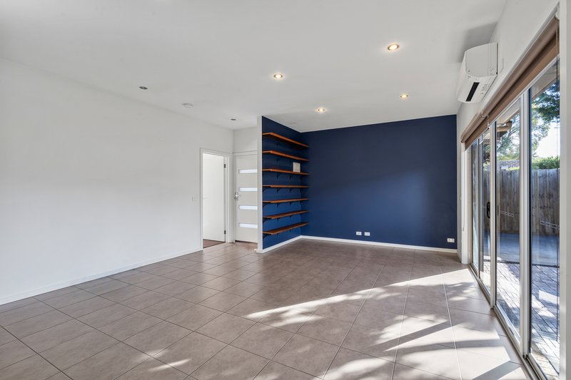 Photo - 3/124 Daley Street, Glenroy VIC 3046 - Image 5