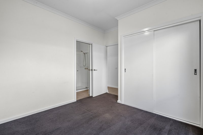 Photo - 3/124 Daley Street, Glenroy VIC 3046 - Image 8