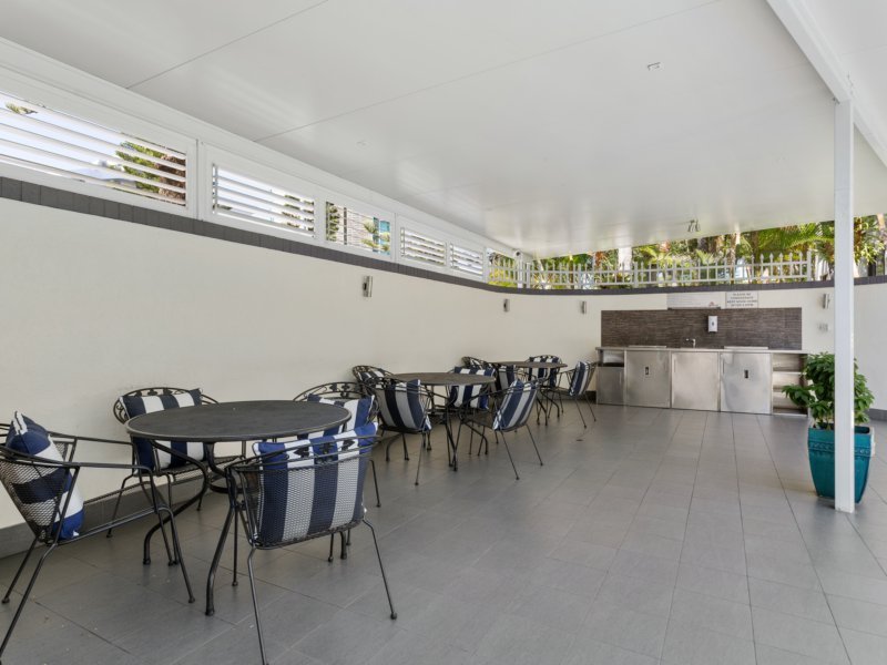 Photo - 31/24 Hamilton Avenue, Surfers Paradise QLD 4217 - Image 12