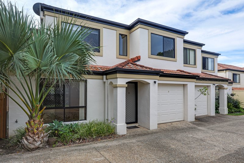 Photo - 3/125 Pohlman Street, Southport QLD 4215 - Image 15