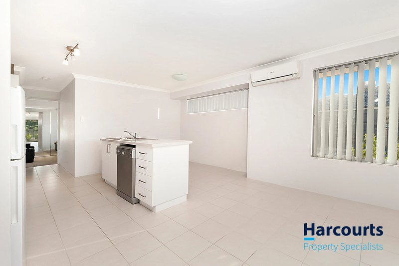 Photo - 31/26 Charnley Bend, Success WA 6164 - Image 5
