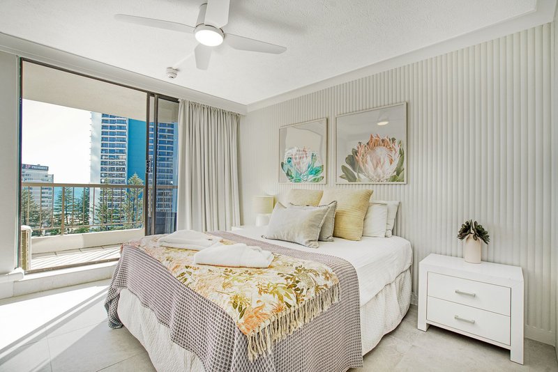 Photo - 31/26 Markwell Ave , Surfers Paradise QLD 4217 - Image 9