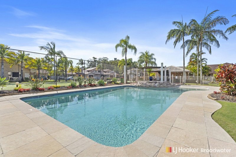 Photo - 31/264-268 Oxley Drive, Coombabah QLD 4216 - Image 13