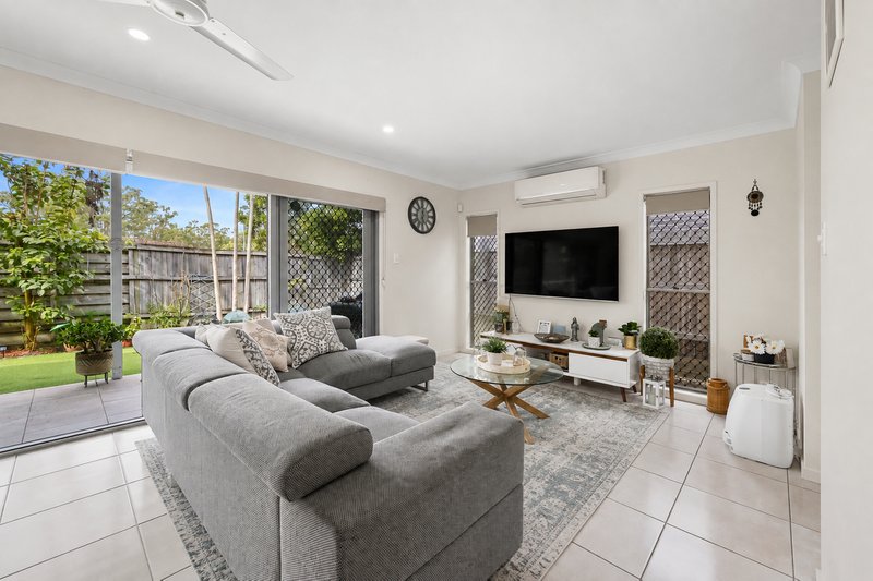 Photo - 3/128 Chesterfield Crescent, Kuraby QLD 4112 - Image 5