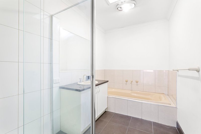 Photo - 3/1280 Centre Road, Clayton VIC 3168 - Image 8