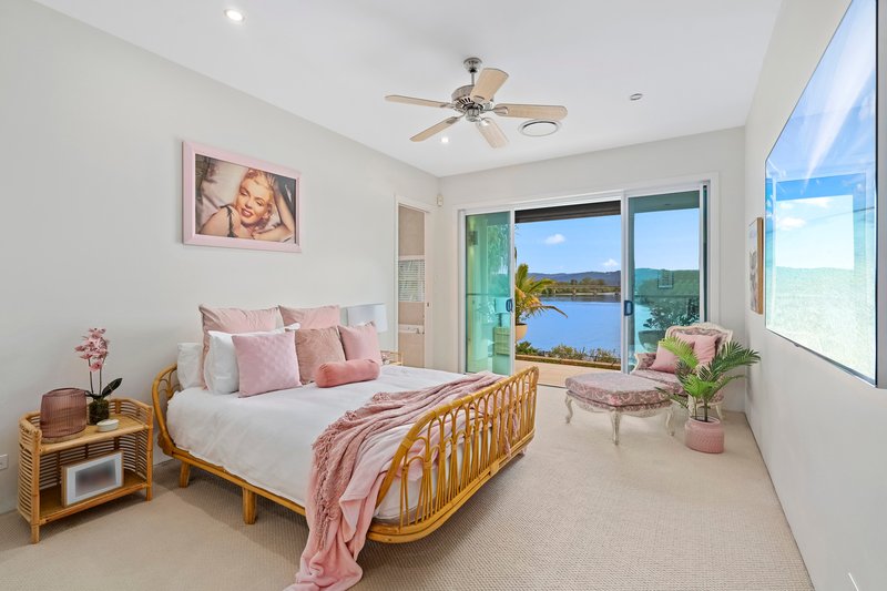 Photo - 3129 Riverleigh Drive, Hope Island QLD 4212 - Image 9