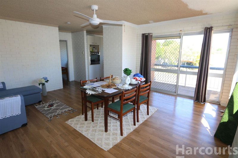 Photo - 3/13-15 Ferguson Avenue, Bongaree QLD 4507 - Image 2