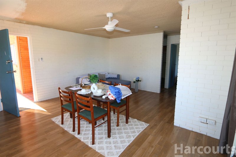 Photo - 3/13-15 Ferguson Avenue, Bongaree QLD 4507 - Image 4