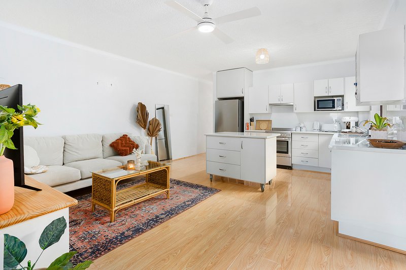 Photo - 3/13-15 Keira Street, Wollongong NSW 2500 - Image 5