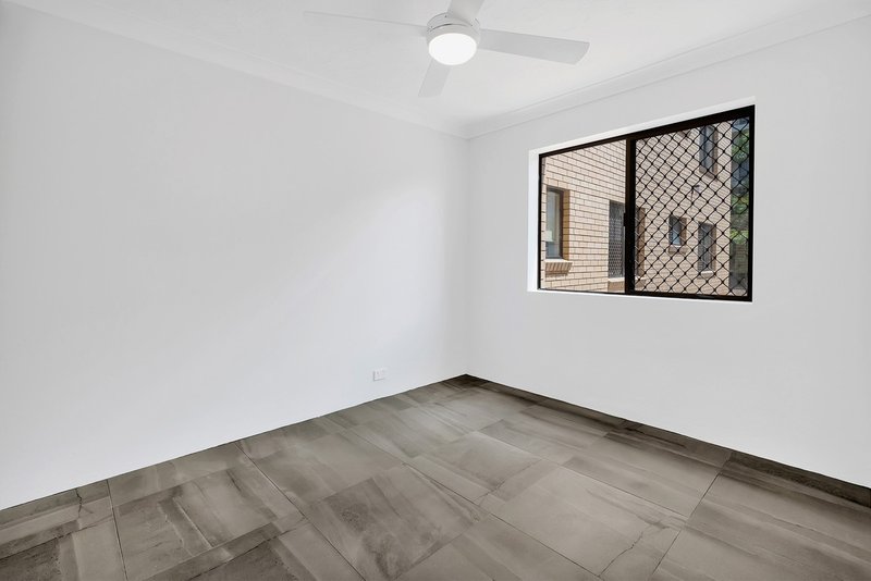 Photo - 3/13 Aubrey Street, Surfers Paradise QLD 4217 - Image 12