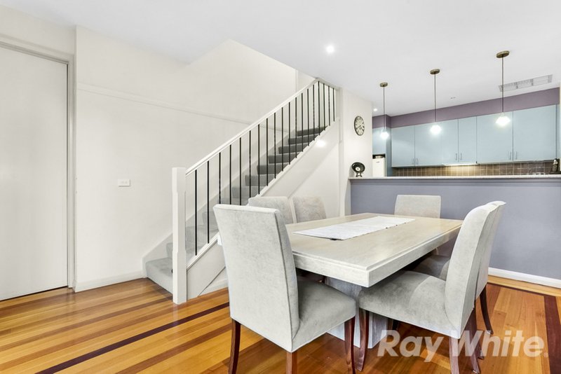 Photo - 3/13 Campbell Street, Glen Waverley VIC 3150 - Image 4