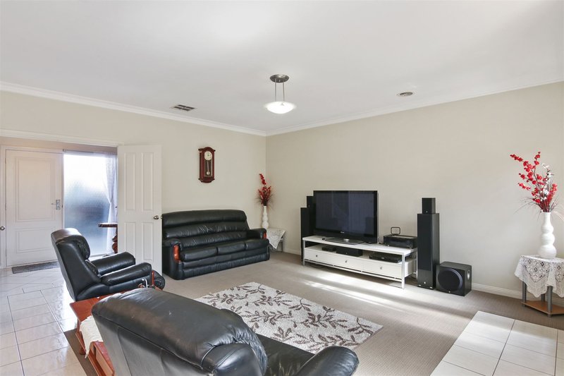 Photo - 3/13 Griffen Street, Hamlyn Heights VIC 3215 - Image 5