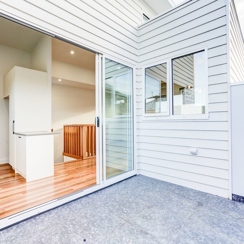 Photo - 3/13 Hampton Parade, West Footscray VIC 3012 - Image 5