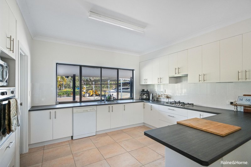 Photo - 313 Pacific Haven Circuit, Pacific Haven QLD 4659 - Image 5