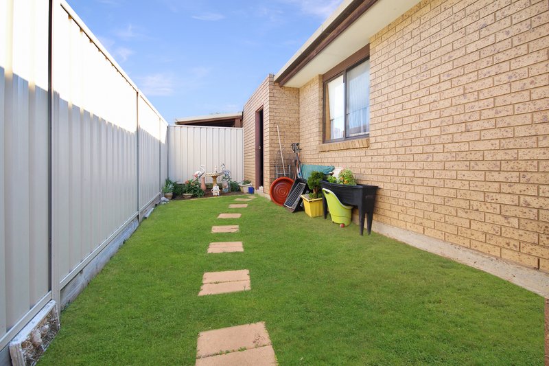 Photo - 3/13 Pynsent Street, Horsham VIC 3400 - Image 9