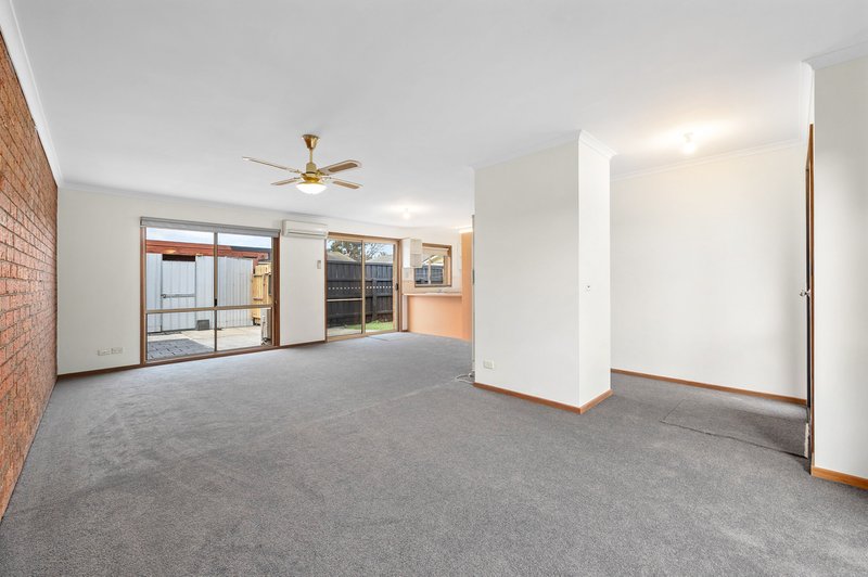 Photo - 3/13 Saxtons Drive, Moe VIC 3825 - Image 3