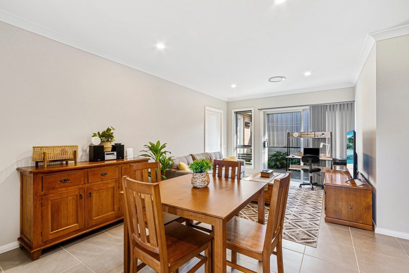 Photo - 3/13 Skyline Street, Gorokan NSW 2263 - Image 4